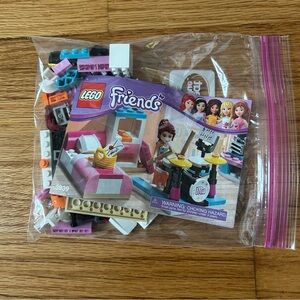 Lego Friends 3939 Mia's Bedroom Complete Set with Instructions